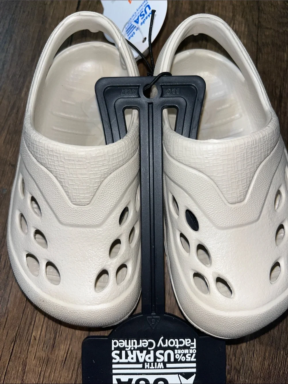 2 pairs wonder nation White Ventilated Kids Slip-On Clog size 4